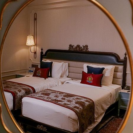 Noor-Us-Sabah Palace Бопал Екстериор снимка